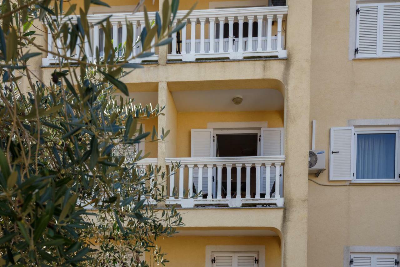 Apartment Josephine 2 Malinska Esterno foto